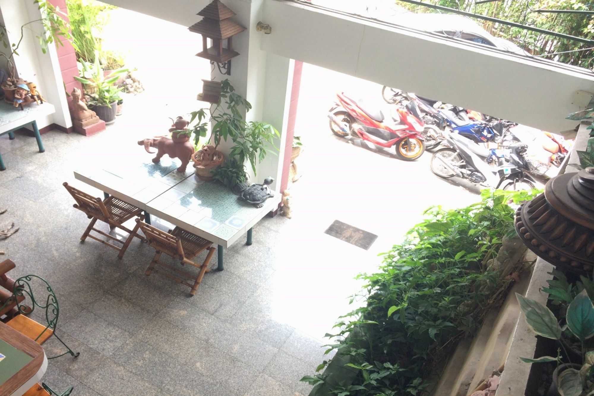 Baan Khun Mae Apartment Bangkok Exterior foto